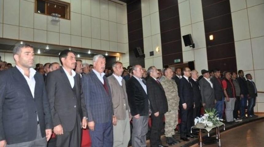 Muş Valisi Seddar Yavuz, Ge&ccedil;ici K&ouml;y Korucularıyla Bir Araya Geldi