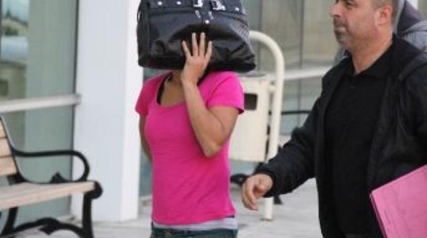 Evden Para Ve Altın &Ccedil;alan Gen&ccedil; Kız Yakalandı