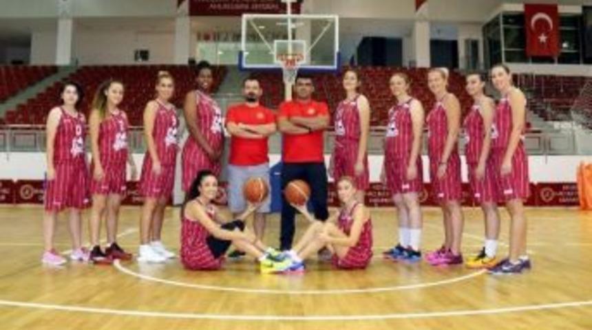 Neh&uuml; Kadın Basketbol Takımı Ogm Ormanspor&rsquo;a 71-47 Yenildi