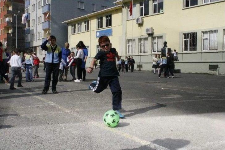 Minik Adbulkadir Dünyada Nadir Görülen Msp Tip Vı Hastalığı İle Mücadele Ediyor G1