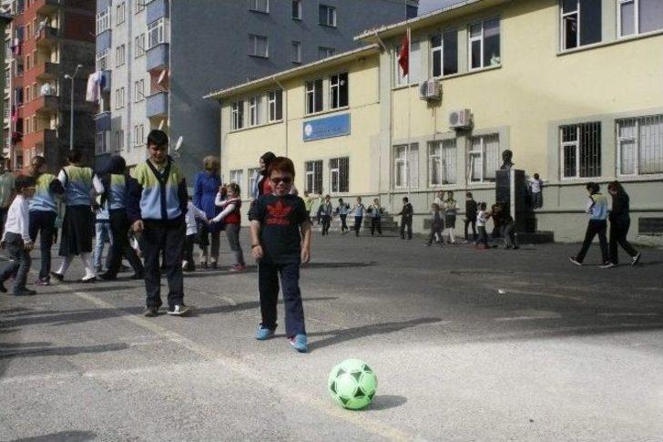 Minik Adbulkadir Dünyada Nadir Görülen Msp Tip Vı Hastalığı İle Mücadele Ediyor G3