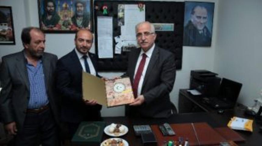 Vali Tuna, Hacı Bektaş Veli K&uuml;lt&uuml;r Derneğini Ziyaret Etti