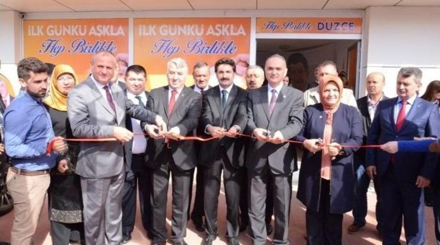 &Uuml;st&uuml;n &ldquo;d&uuml;zce Bizim Kale Şehrimizdir&rdquo;