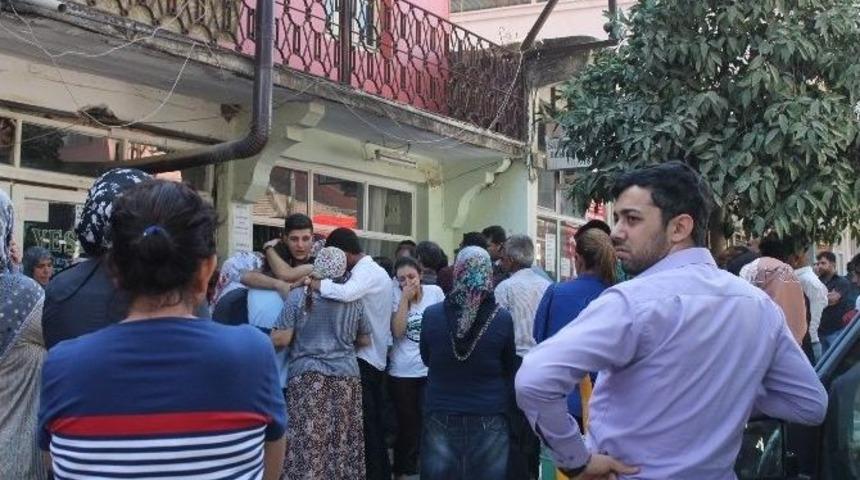 Ak Parti Kadın Kolları Başkanı İş Yerinde &Ouml;l&uuml; Bulundu