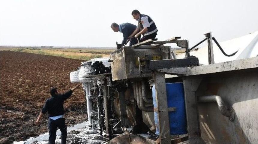 Nusaybin&rsquo;de Akaryakıt Y&uuml;kl&uuml; Tanker Devrildi: 1 Yaralı