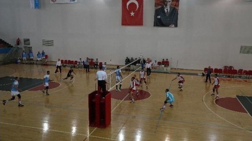 Voleybol Takımında Tek Hedef Galibiyet