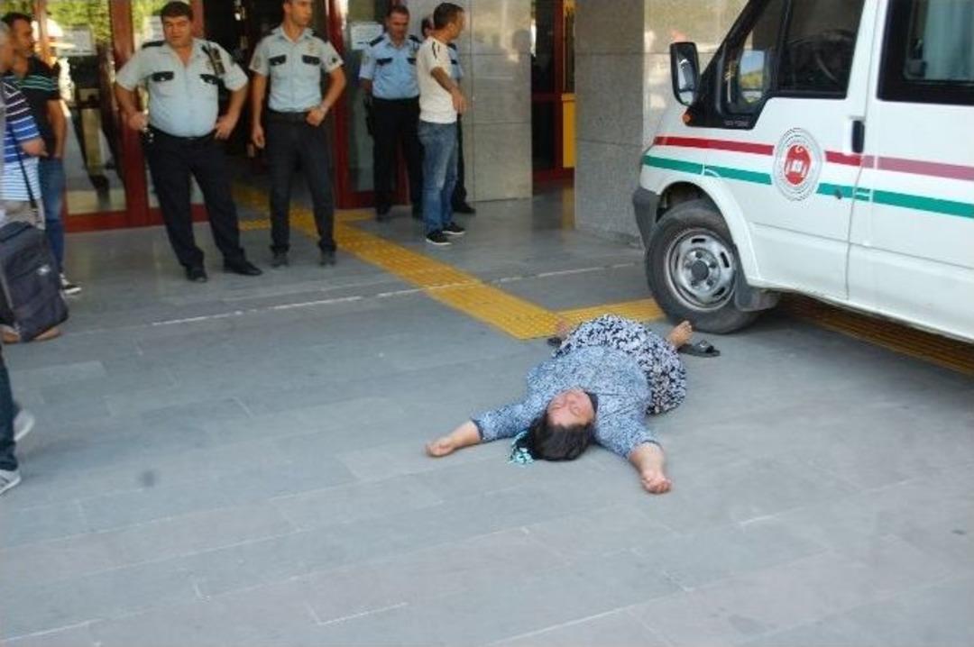 Hırsızlık Zanlılarının Yakınları Basın Mensuplarına Saldırdı