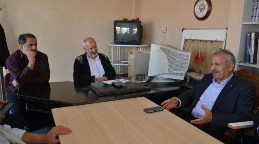 Ak Parti Malatya Milletvekili Mustafa Şahin, Dernek Ziyaretlerini S&uuml;rd&uuml;r&uuml;yor