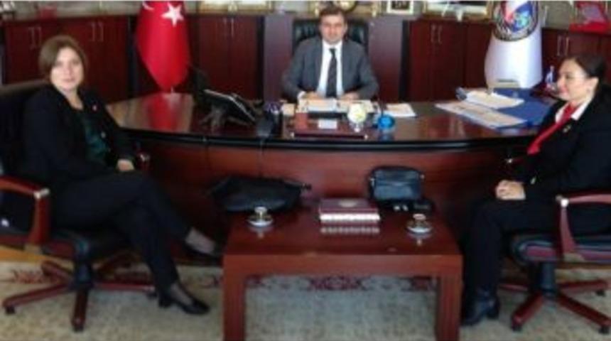 Başkan Yemenici&rsquo;yi Vatan Partisi Ak&ccedil;akoca İl&ccedil;e Teşkilatı Ziyaret Etti