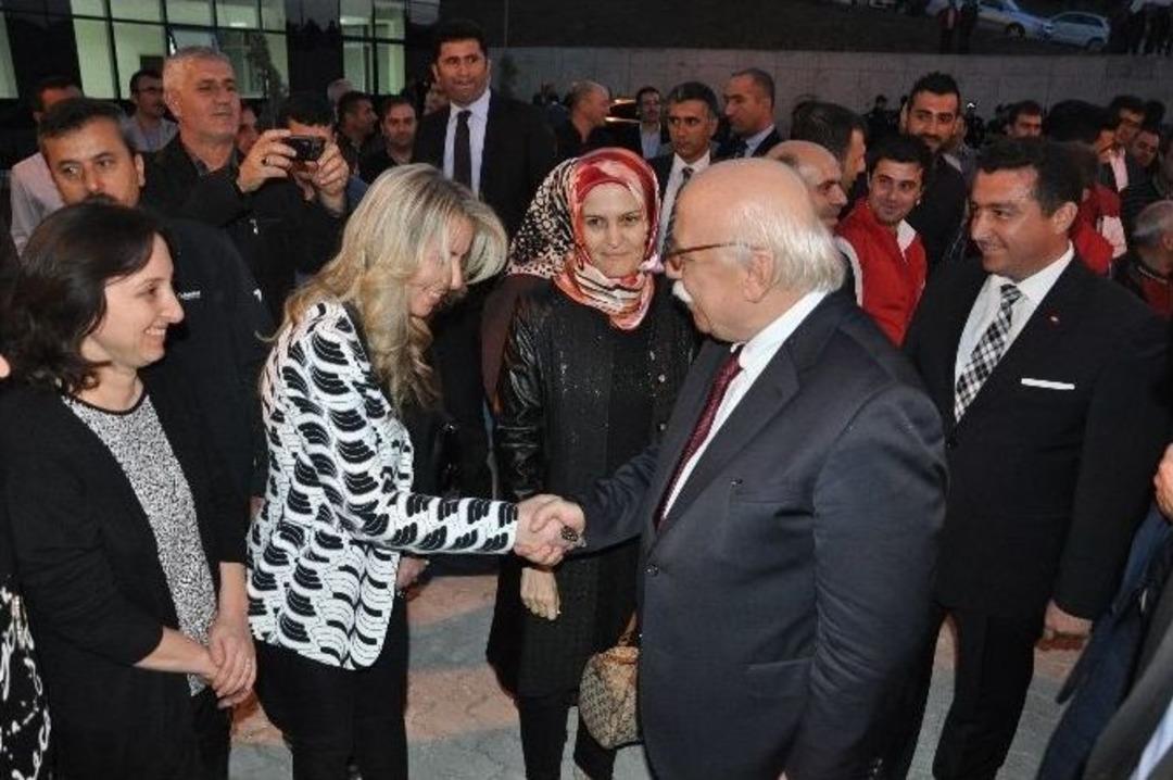 Bakan Avcı, Boz&uuml;y&uuml;k&rsquo;te Uygulamalı Bilimler Y&uuml;ksekokul Binasını İnceledi