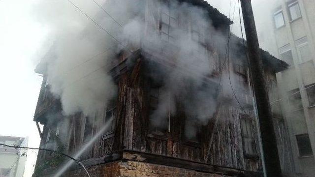 Bartın’da Korkutan Ev Yangını