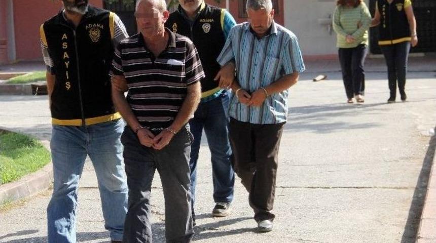 &Ouml;z Kızına Fuhuş Yaptırırken Yakalandı