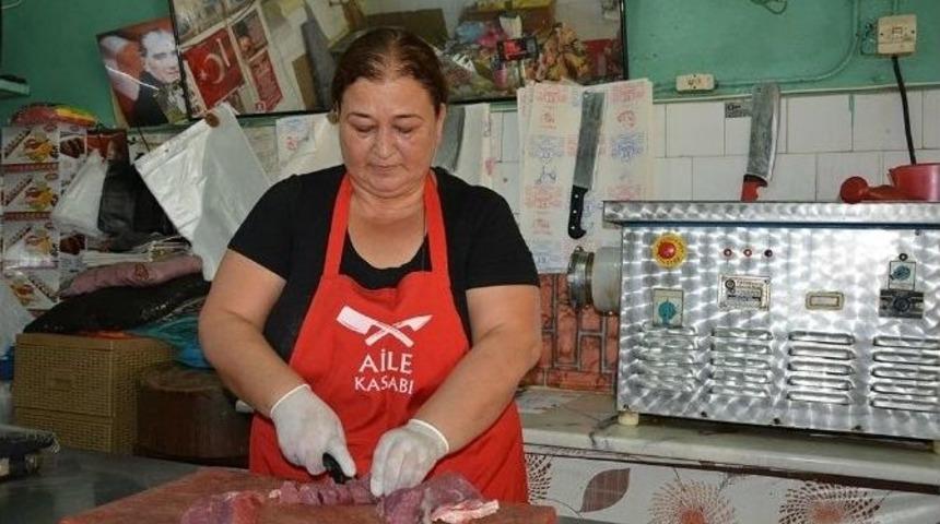 Kadın Kasaplar Satırı Devraldı