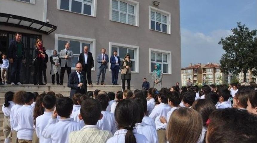 Başkan Ayaz Okul A&ccedil;ılışına Katıldı