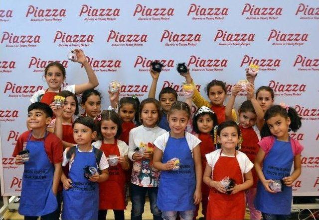 Pıazza’da, Çocuklar Yeteneklerini Konuşturdu