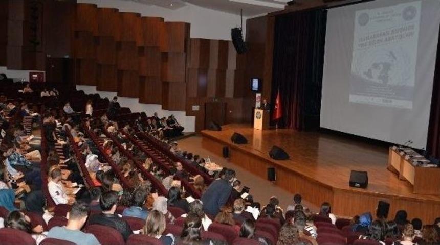 Yeni D&uuml;zen Arayışları &Uuml;niversitede Tartışılıyor