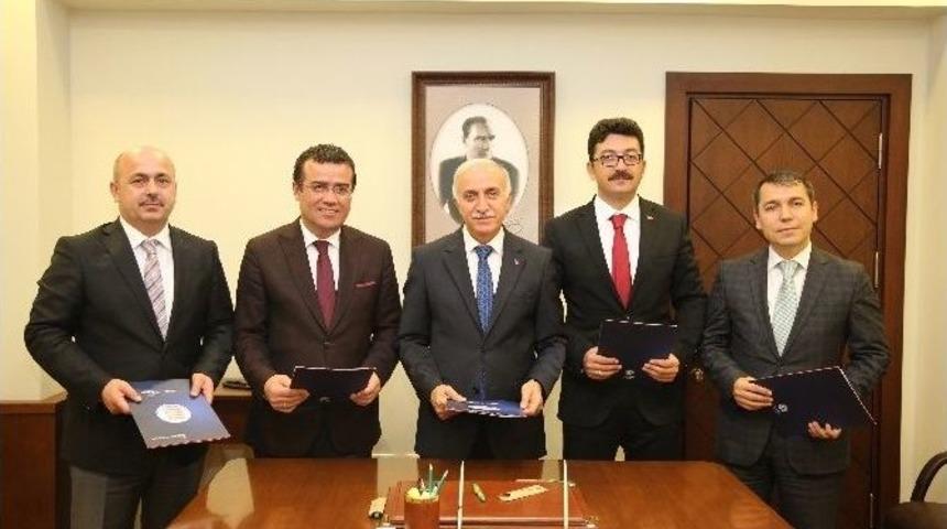 Atakum&rsquo;a Hastane İ&ccedil;in İmzalar Atıldı