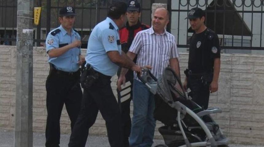 Emniyet Binası &Ccedil;evresinde Ş&uuml;pheli Paket Paniği