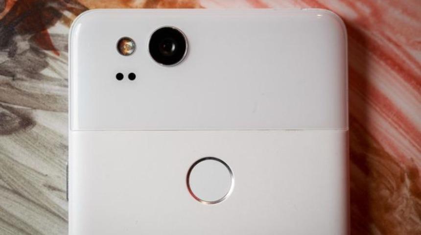 Google Pixel 3 XL, tek kamera ile geliyor!