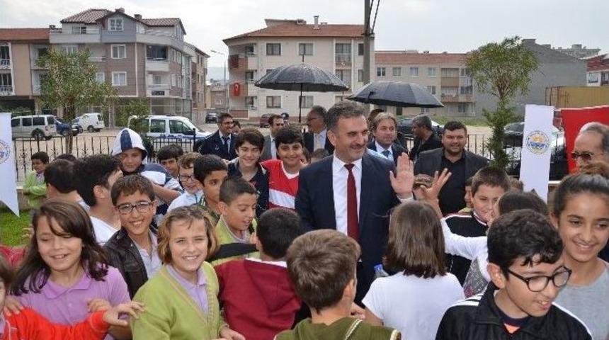 Eşref Din&ccedil;er Parkı&rsquo;na G&ouml;rkemli A&ccedil;ılış
