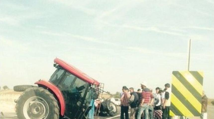 Tır Trakt&ouml;r&uuml; İkiye B&ouml;ld&uuml;