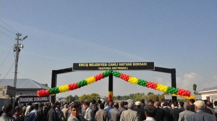 Erciş Belediyesi&rsquo;nden A&ccedil;ılış T&ouml;reni