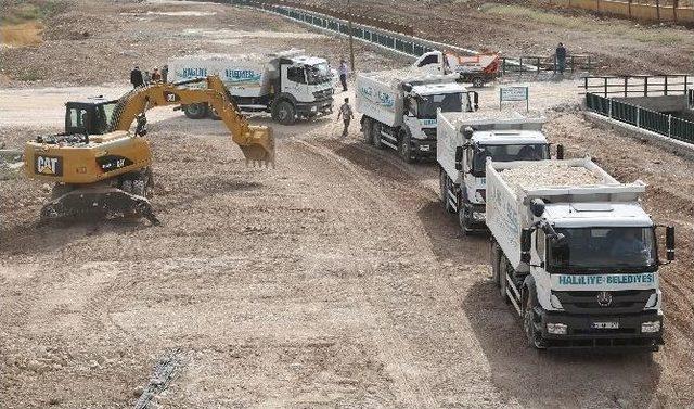 Başkan Demirkol, Ahmet Yesevi’deki Alt Ve Üst Yapı Çalışmalarını İnceledi