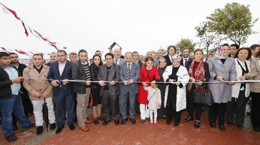 Şehit Er Onur Karakuş Parkı Hizmete A&ccedil;ıldı