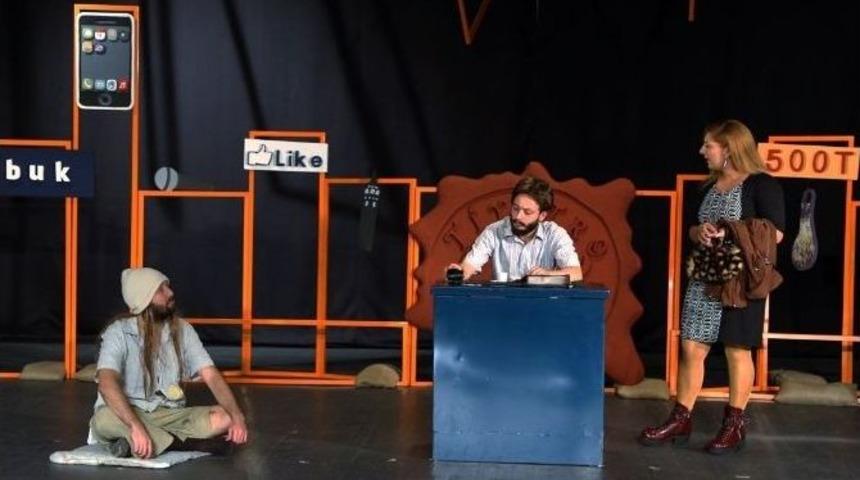 Maltepe’de Müzikli Kabare Keyfi