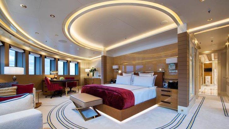 Yüzen saray Kuşadası'nda  G4