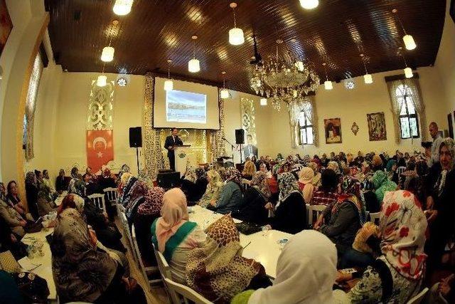 Başkan Tok: “1 Kasım’ın Kaderi Kadınların Elinde”