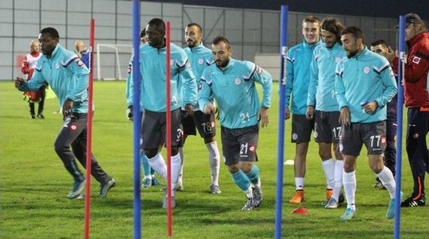 &Ccedil;aykur Rizespor, Akhisar Belediyespor Ma&ccedil;ı Hazırlıklarını S&uuml;rd&uuml;rd&uuml;