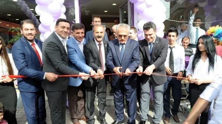 Doğrucan Mobilya&rsquo;dan Uşak&rsquo;ta Muhteşem A&ccedil;ılış