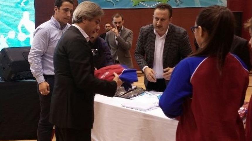 Beyoğlu Belediyesi&rsquo;nden Amat&ouml;r Sporculara Destek