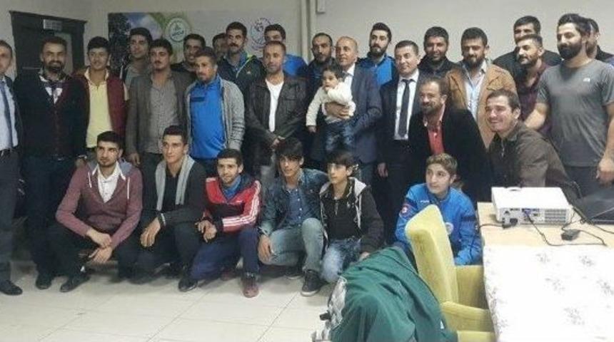 Takımlar Sezon &Ouml;ncesi Yemekte Bir Araya Geldi