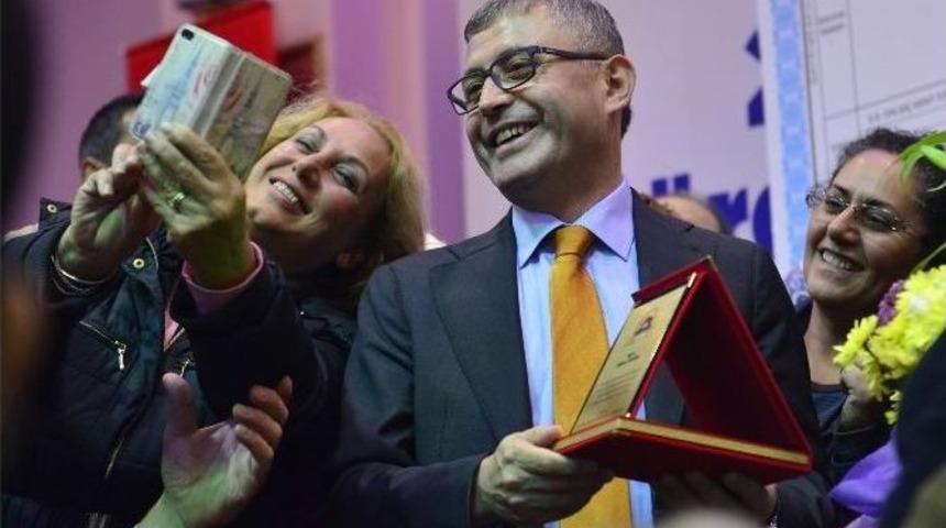 Başkan Hilmi T&uuml;rkmen: &ldquo;&uuml;sk&uuml;dar&rsquo;da 2b Sorunu Bitmiştir&rdquo;