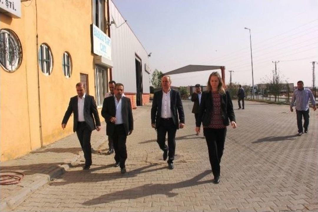 Ak Partili B&ouml;l&uuml;nmez Osb&rsquo;yi Ziyaret Etti