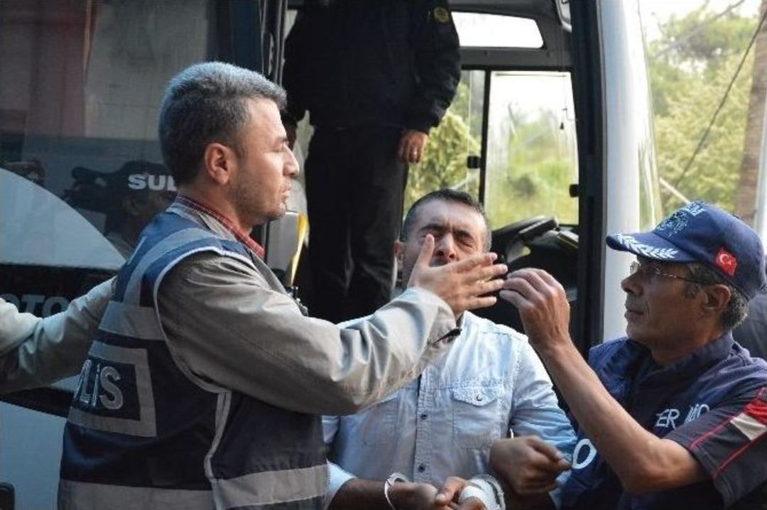 Manisa&rsquo;da G&ouml;zaltındaki 14 Hdp&rsquo;li Sağlık Kontrol&uuml;nden Ge&ccedil;irildi