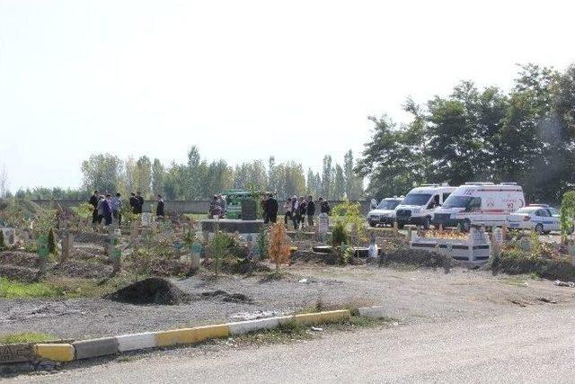 Yeşil’e Ait Olduğu Öne Sürülen Mezar Açıldı