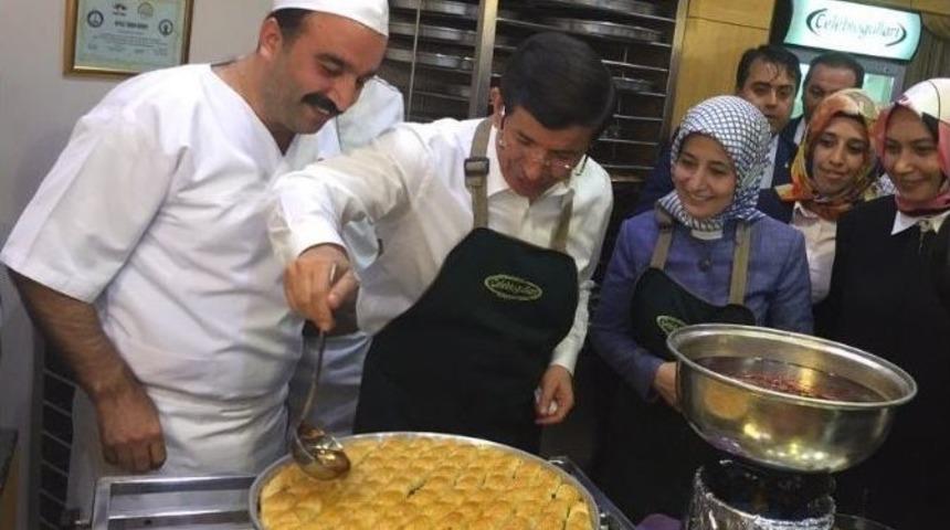 Başbakan Davutoğlu Gaziantep&rsquo;te