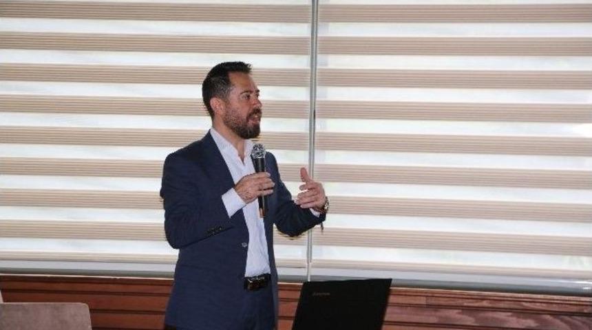 Prof. Dr. Canfeza Sezgin: “kanserden Korunmak İçin Spor Yapmalıyız”