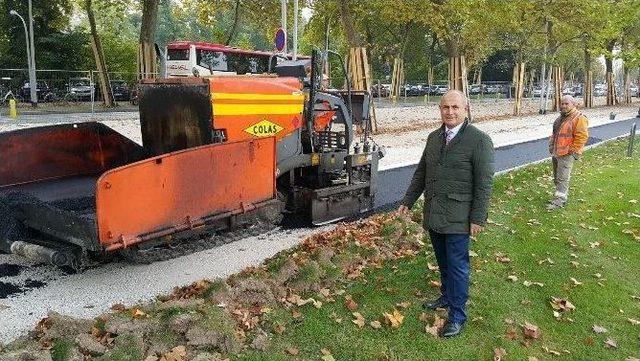 Başkan Akgün Fransa’da Bisiklet Yolu Çalışmalarını İnceledi