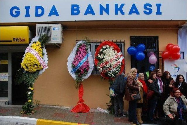 Gıda Bankası İhtiyaç Sahiplerinin Yüzünü Güldürecek