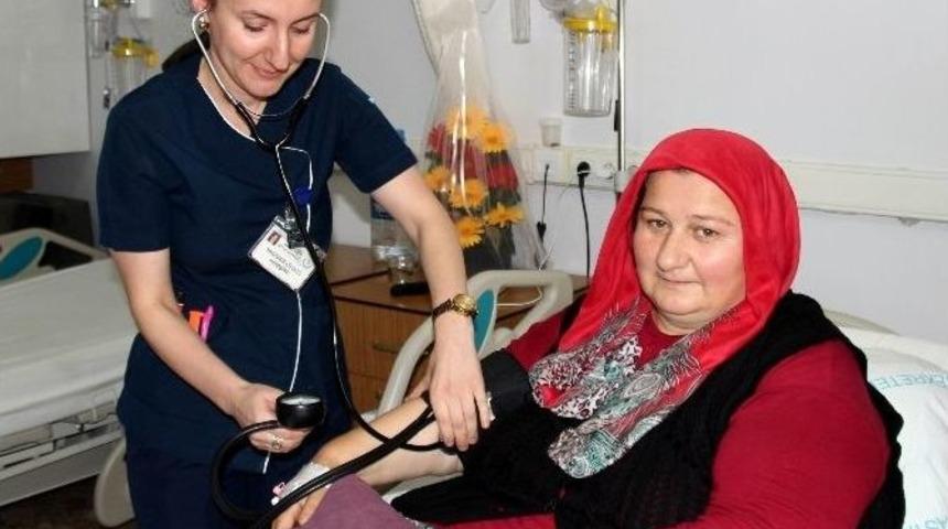 140 Kiloluk Şeker Hastası Kadına Kapalı B&ouml;brek Taşı Ameliyatı
