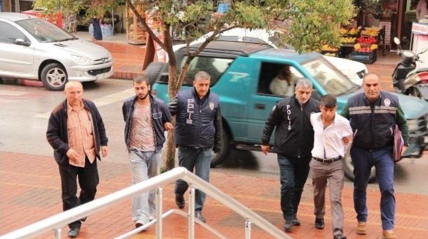 Gasp Ve Hırsızlık Zanlıları Polise Yakalandı