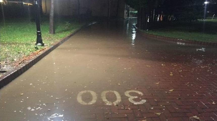 &Ccedil;anakkale&rsquo;de Sağanak Yağış