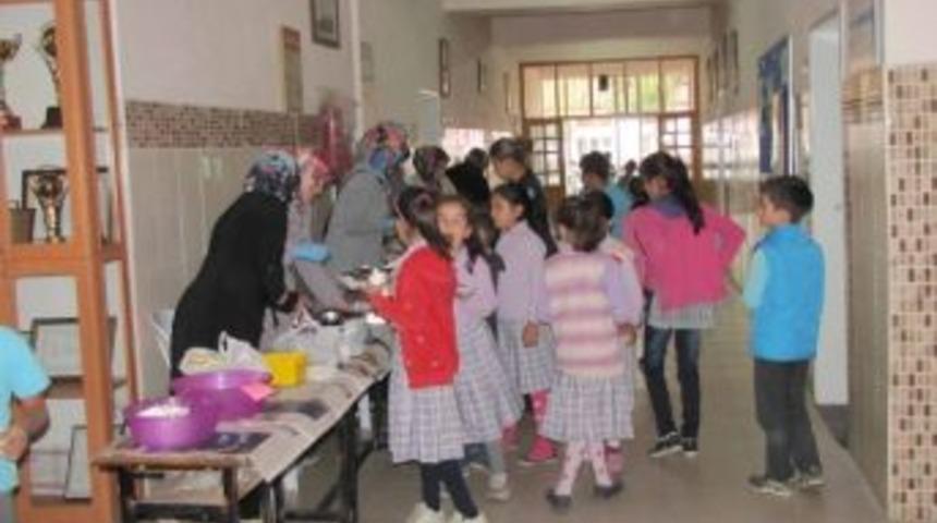 Atat&uuml;rk İlkokulu&rsquo;nda Kermes