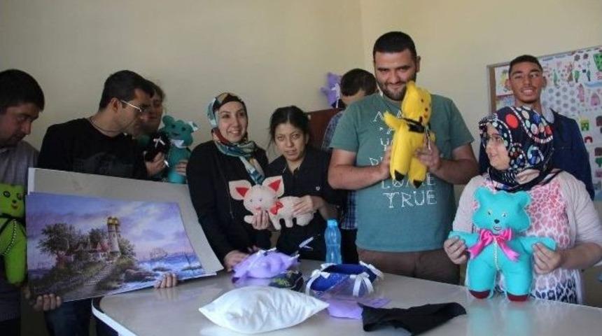 &Ouml;zel İnsanlar, &Ouml;zel Yeteneklerini Geliştiriyor