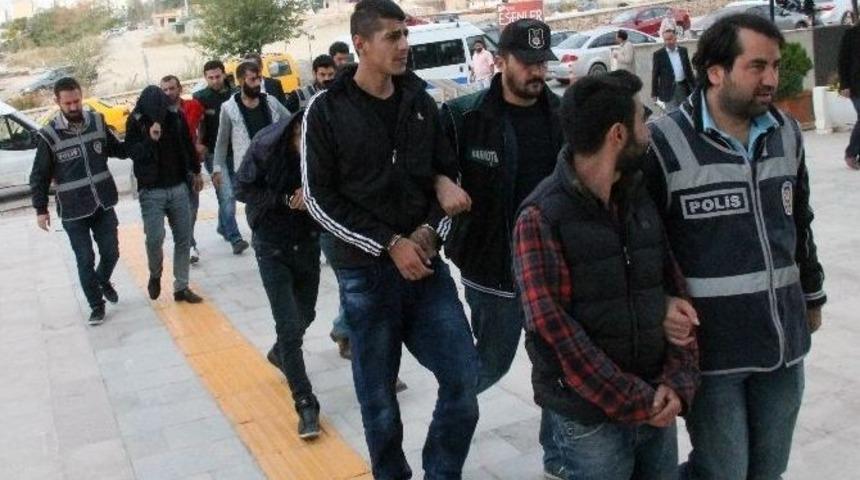 Elazığ&rsquo;da Uyuşturucu Operasyonunda 8 Ş&uuml;pheli Tutuklandı