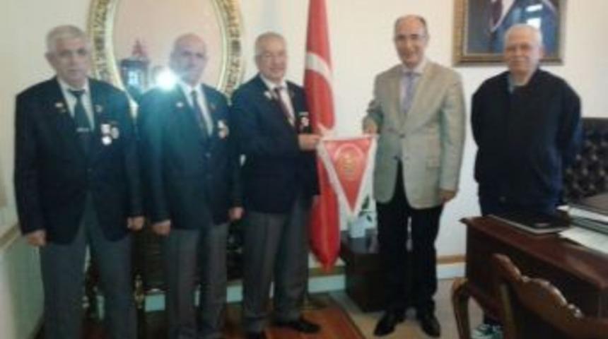 Kaymakam Nazlı, Gazileri Ağırladı